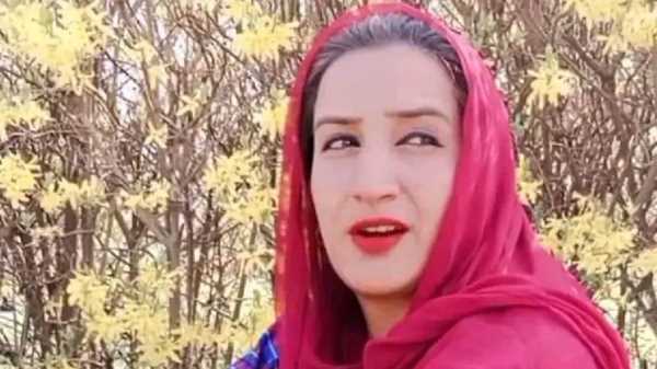 आतंकियों की कायराना हरकत, जम्मू-कश्मीर में घर में घुसकर युवती की गोली मारकर हत्या